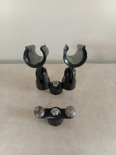 دو راهی نگهدارنده میکرفون با گیره